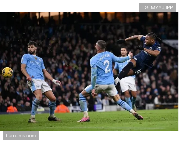 切尔西状态持续低迷，英超争冠前景黯淡