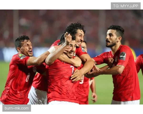 南非国家队成功举办杯赛，团结精神点燃足球盛宴