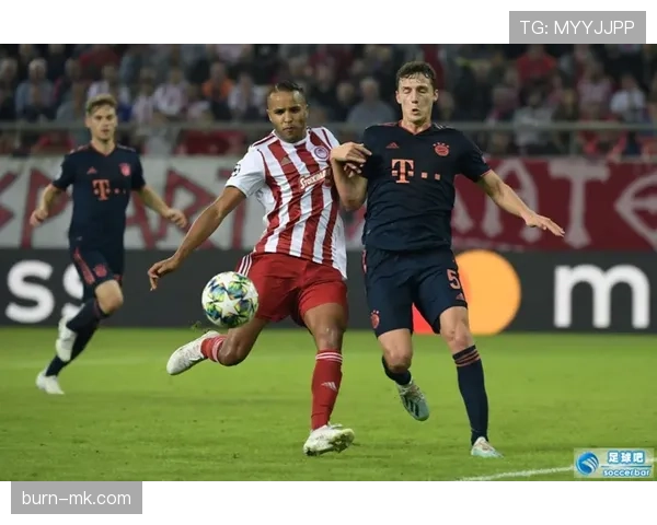 克鲁伊夫全攻全守理念对现代足球战术的影响及球队表现分析