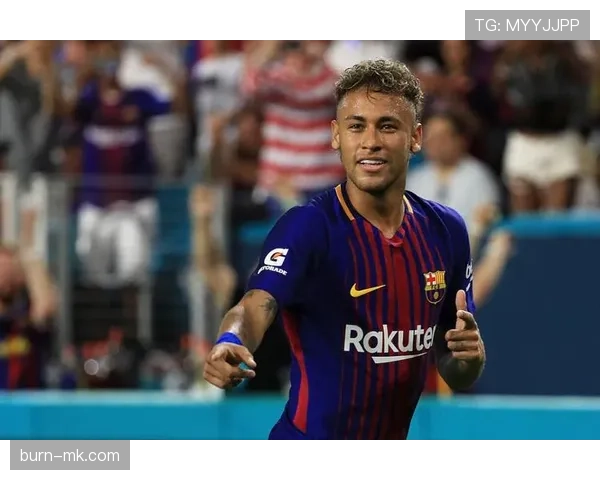 内马尔双脚能力展示 内马尔双脚能力展示