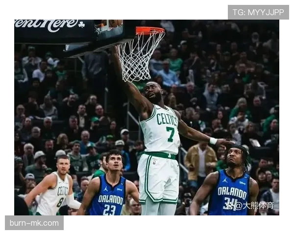 塔图姆单打更高效拉开与布朗得分差距